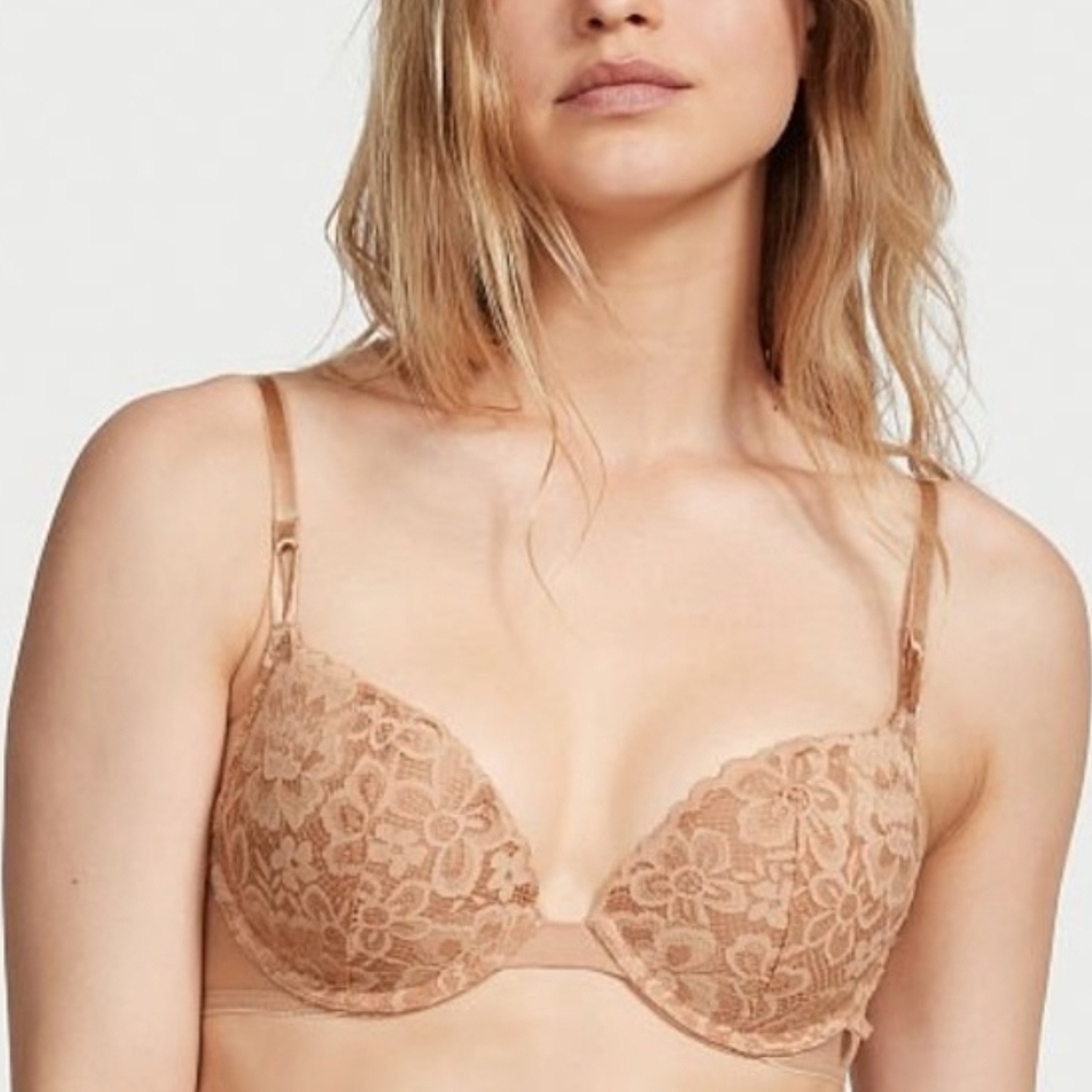 NEW! Victoria's Secret, Lace Push-Up Bra in Nude Tan